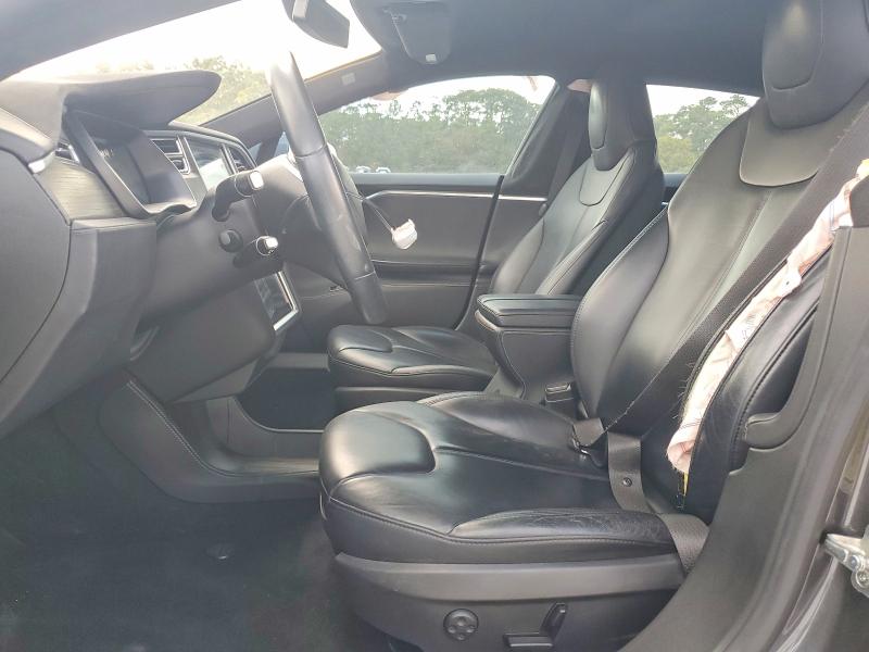 Снимка 7 от търг – 2015 TESLA MODEL S 70 с VIN 5YJSA1S27FF086895