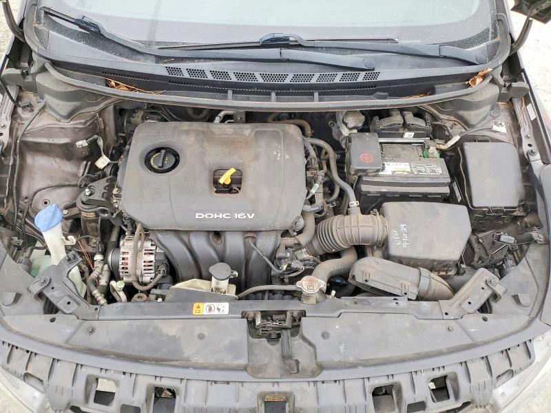 Photo 11 from auction – 2017 KIA FORTE LX with VIN 3KPFK4A71HE157305
