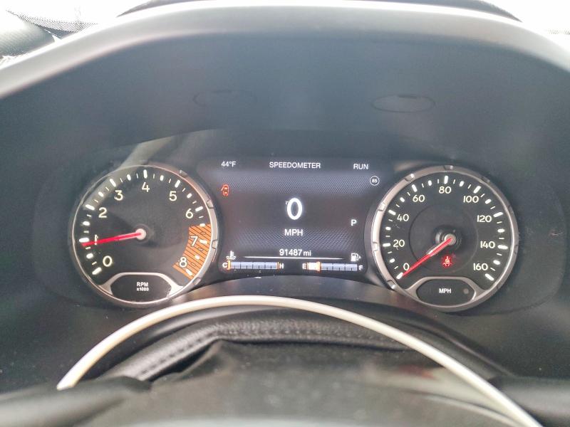 Photo 9 from auction – 2021 JEEP RENEGADE with VIN ZACNJCBB8MPM54934