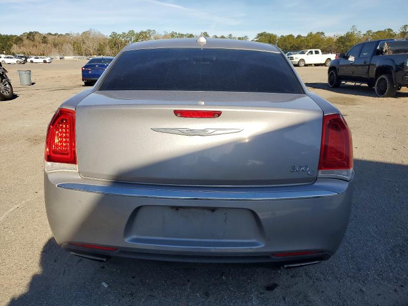 Photo 6 from auction – 2016 CHRYSLER 300C with VIN 2C3CCAEG5GH328573