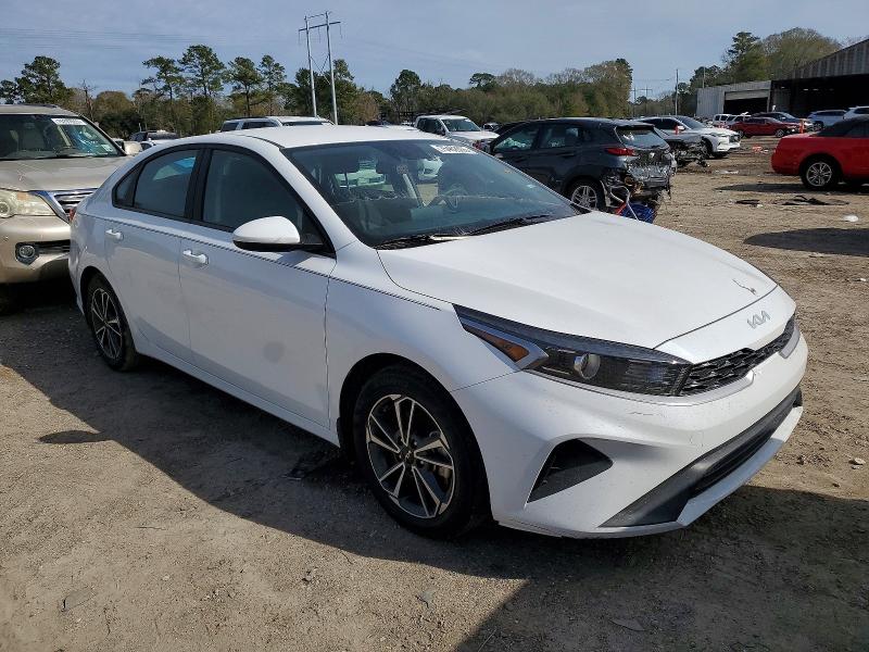 Photo 4 from auction – 2022 KIA FORTE FE with VIN 3KPF24AD9NE441833