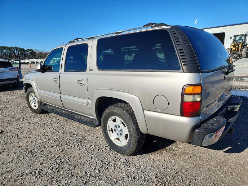 Photo 2 from auction – 2004 CHEVROLET SUBURBAN with VIN 3GNEC16Z44G118912