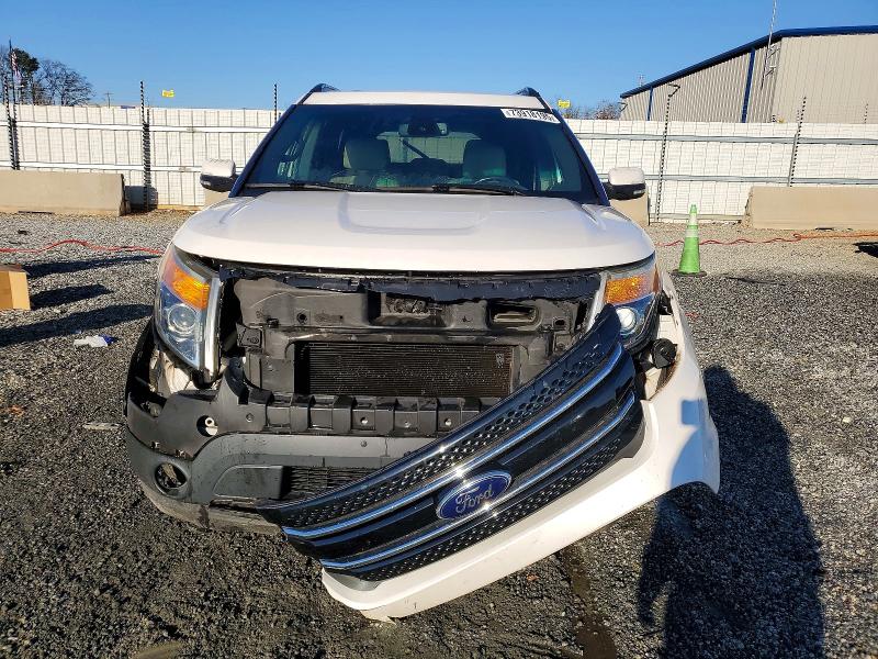 Photo 5 from auction – 2014 FORD EXPLORER L with VIN 1FM5K7F85EGB32803
