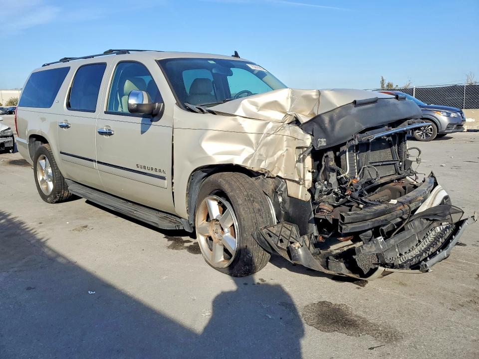 Photo 4 from auction – 2012 CHEVROLET SUBURBAN C with VIN 1GNSCKE03CR285188