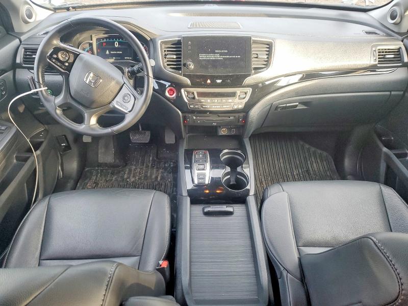 Photo 8 from auction – 2021 HONDA PILOT TOUR with VIN 5FNYF6H99MB070949