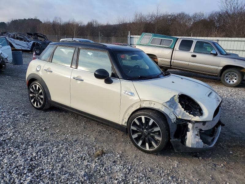 Photo 4 from auction – 2016 MINI COOPER S with VIN WMWXU3C57G2D30728
