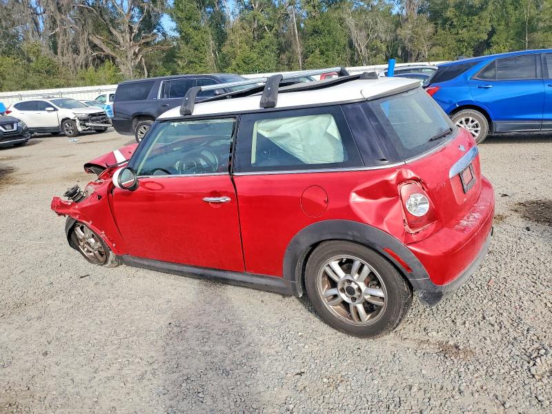 Photo 2 from auction – 2013 MINI COOPER with VIN WMWSU3C50DT692378