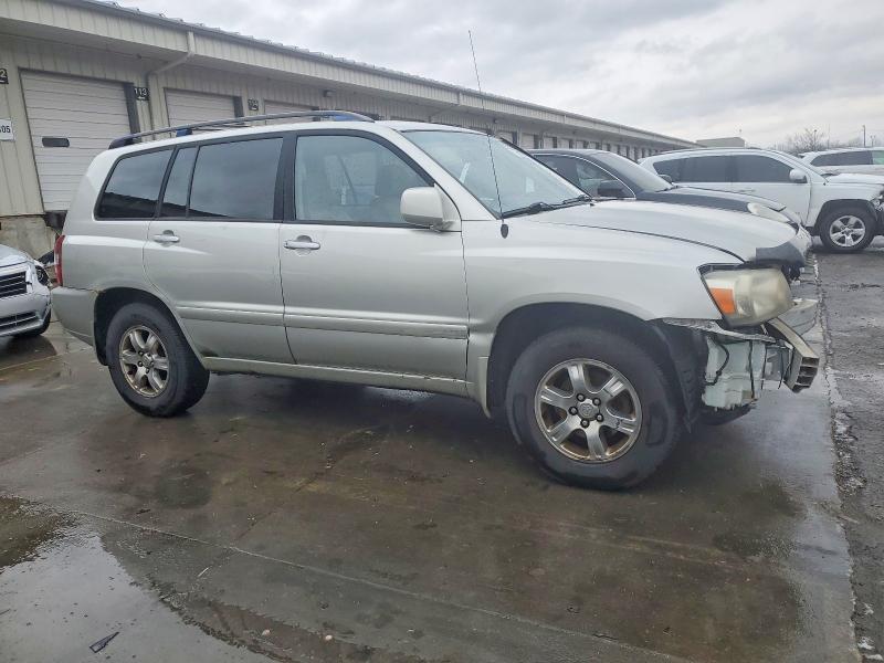 Photo 4 from auction – 2004 TOYOTA HIGHLANDER with VIN JTEEP21A940065418