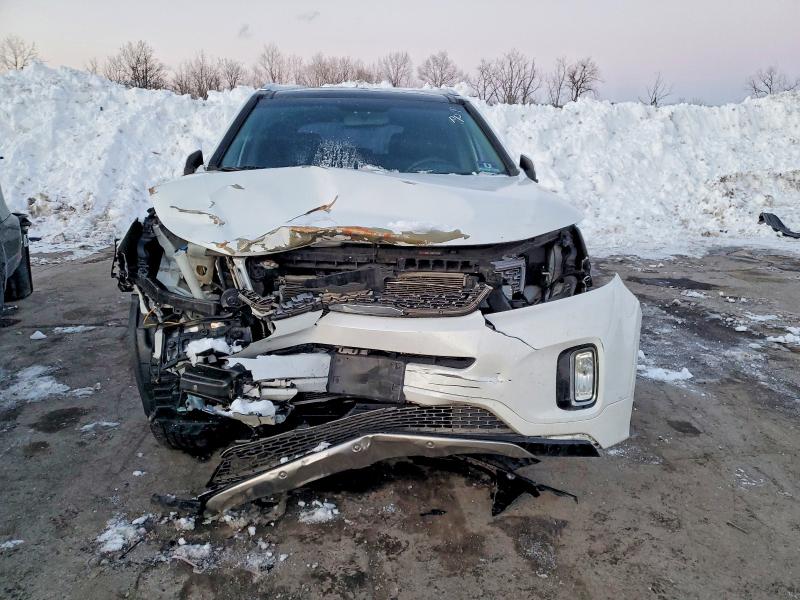Photo 5 from auction – 2015 KIA SORENTO SX with VIN 5XYKWDA72FG633645