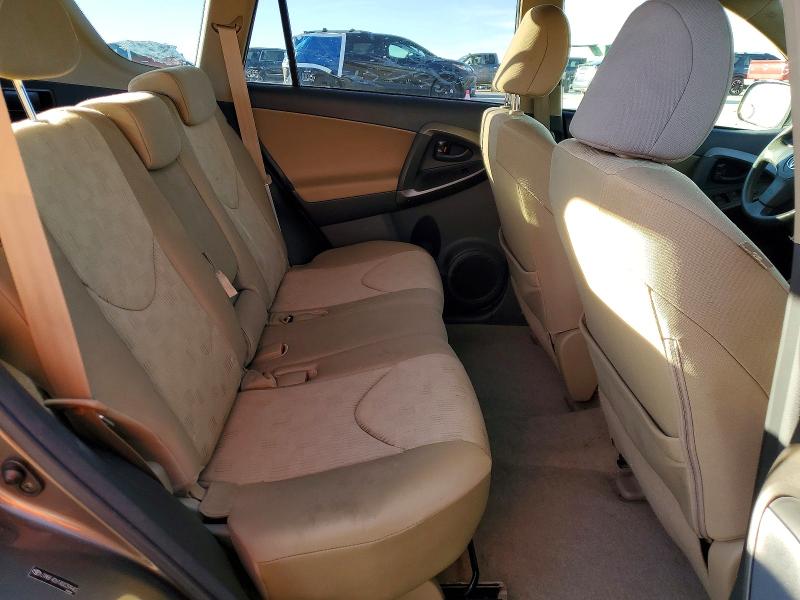 Photo 11 from auction – 2010 TOYOTA RAV4 with VIN JTMBF4DV1AD039940