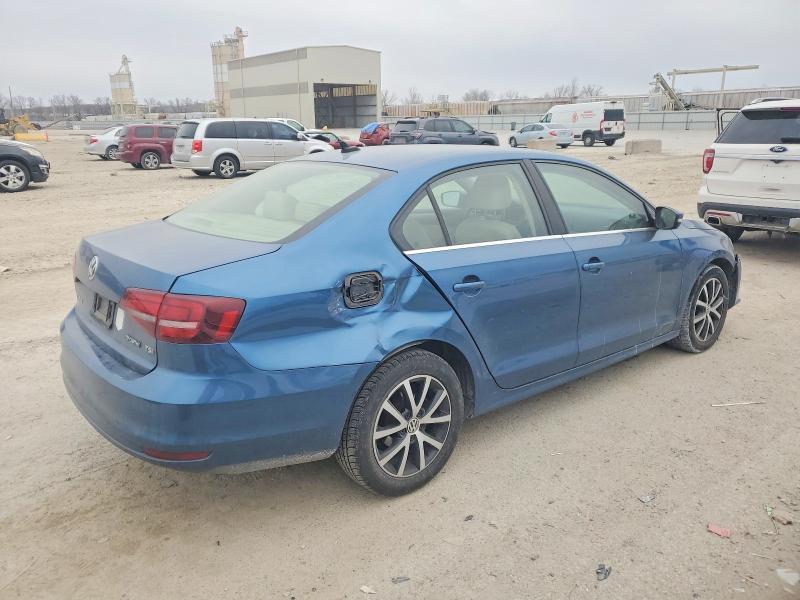 Photo 3 from auction – 2017 VOLKSWAGEN JETTA with VIN 3VWB67AJ1HM332204