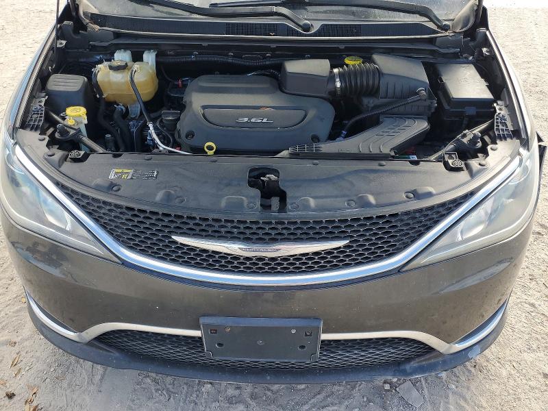 Photo 12 from auction – 2017 CHRYSLER PACIFICA T with VIN 2C4RC1BG7HR532653