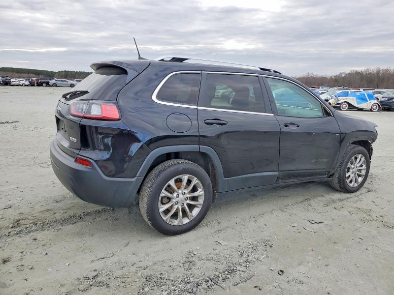 Photo 3 from auction – 2019 JEEP CHEROKEE L with VIN 1C4PJLCB2KD416377