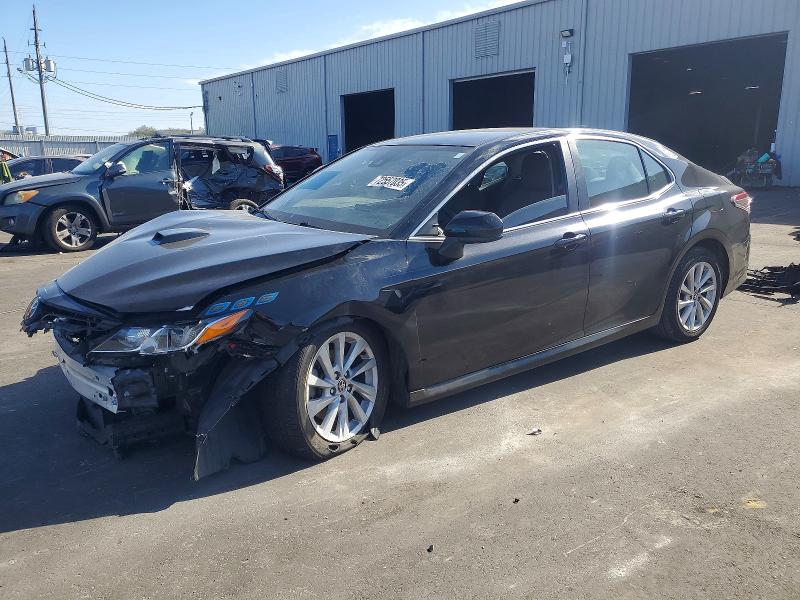 TOYOTA CAMRY 2022 with VIN 4T1C11AK4NU624542 - Photo from auction