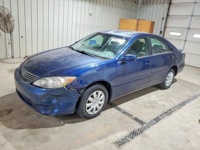 TOYOTA CAMRY LE 2005 with VIN 4T1BE30K95U409624 - Photo from auction