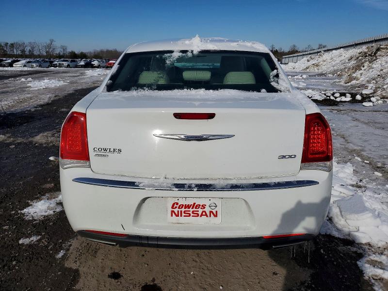 Photo 6 from auction – 2018 CHRYSLER 300 LIMITE with VIN 2C3CCAKG5JH154242