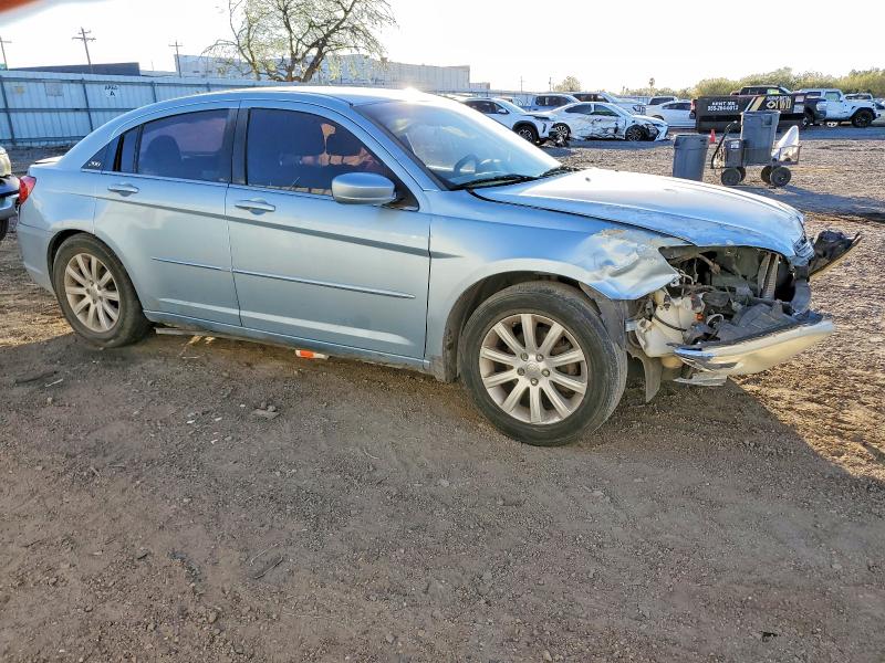 Photo 4 from auction – 2013 CHRYSLER 200 TOURIN with VIN 1C3CCBBB9DN557940