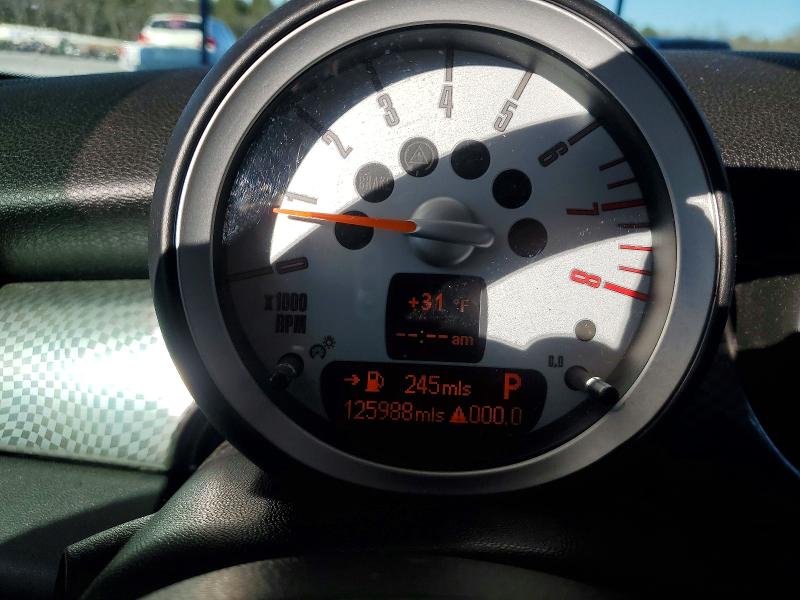 Photo 9 from auction – 2008 MINI COOPER S with VIN WMWMF735X8TV38695