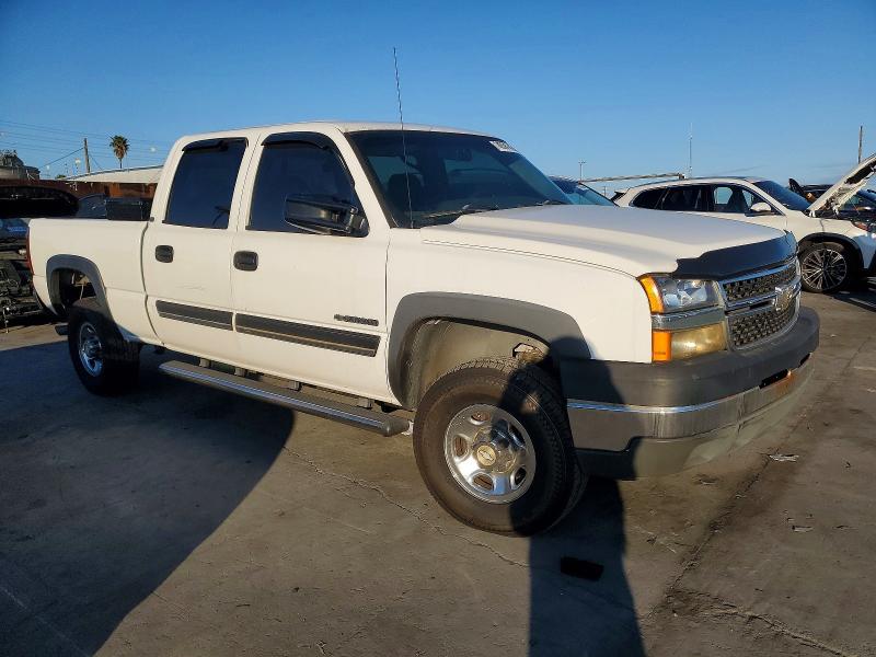 Photo 4 from auction – 2005 CHEVROLET SILVERADO with VIN 1GCHC23U05F867763