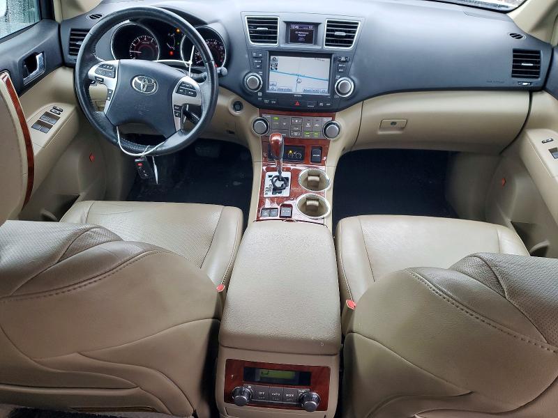 Photo 8 from auction – 2011 TOYOTA HIGHLANDER with VIN 5TDDK3EHXBS084159