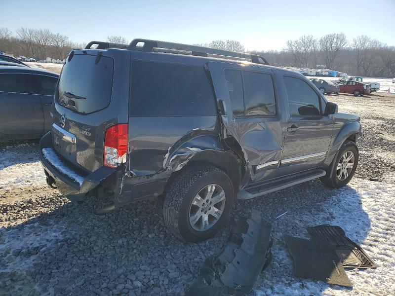 Photo 3 from auction – 2011 NISSAN PATHFINDER with VIN 5N1AR1NB6BC619693