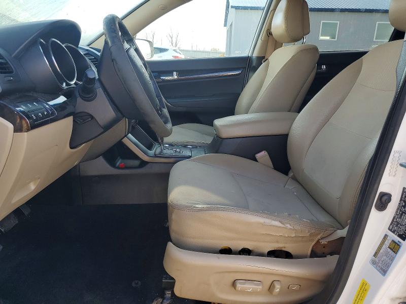 Photo 7 from auction – 2011 KIA SORENTO EX with VIN 5XYKUDA22BG091967