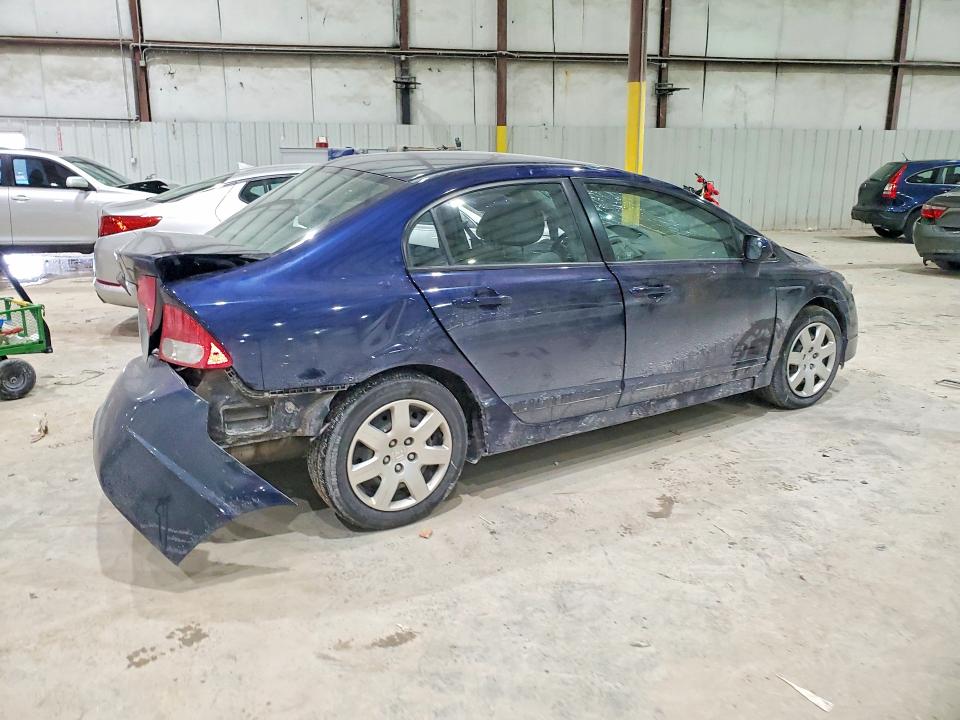 Photo 3 from auction – 2010 HONDA CIVIC LX with VIN 19XFA1F50AE017289