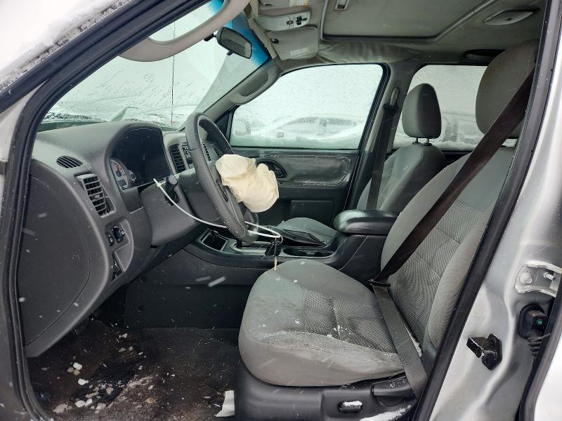 Photo 7 from auction – 2007 FORD ESCAPE XLT with VIN 1FMYU03157KB98810