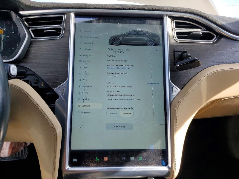 Photo 9 from auction – 2015 TESLA MODEL S with VIN 5YJSA1E26FF101799