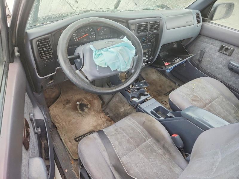 Photo 8 from auction – 2000 TOYOTA TACOMA with VIN 4TANL42N2YZ659309