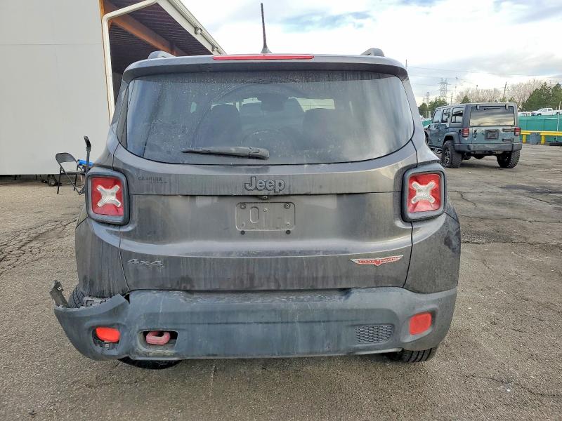 Photo 6 from auction – 2017 JEEP RENEGADE with VIN ZACCJBCB6HPF83974
