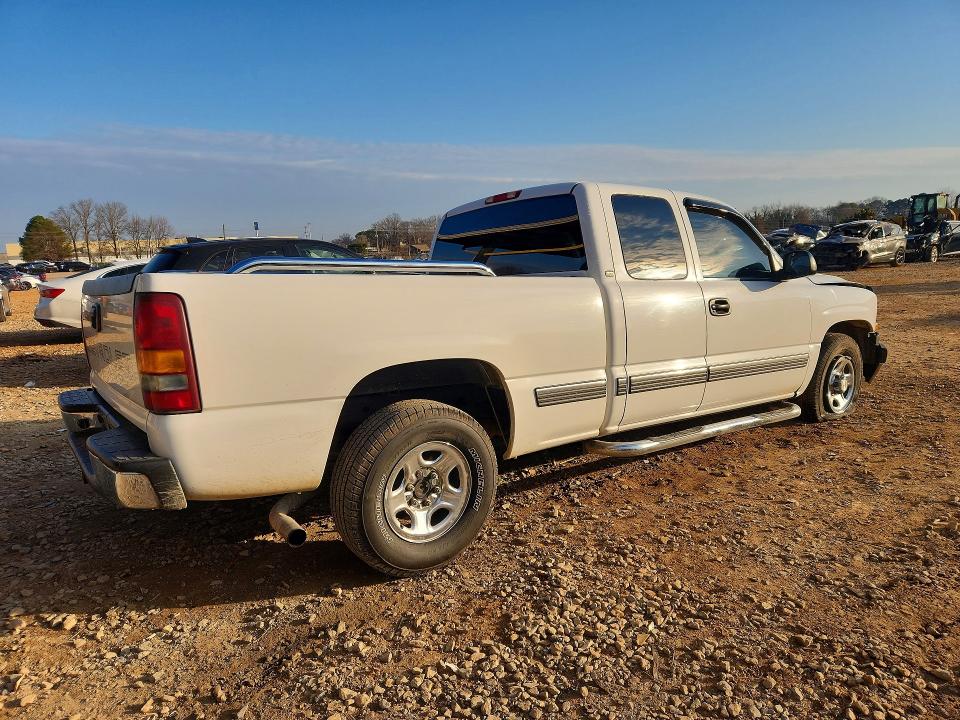 Photo 3 from auction – 2002 CHEVROLET SILVERADO with VIN 1GCEC19V42Z261423