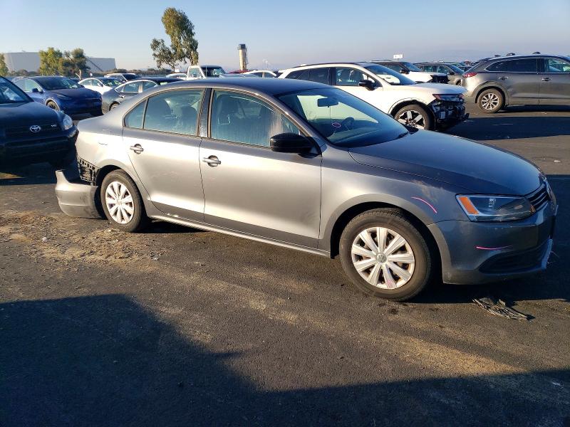 Photo 4 from auction – 2014 VOLKSWAGEN JETTA BASE with VIN 3VW1K7AJ0EM372275
