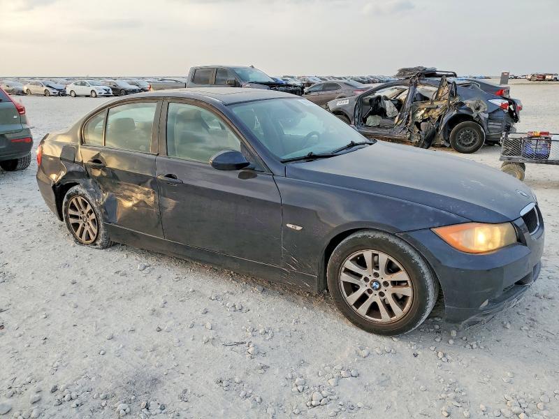Photo 4 from auction – 2006 BMW 325 with VIN WBAVB13536KX62679