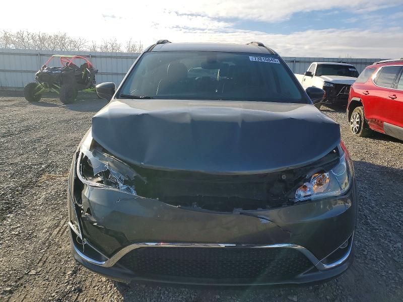 Photo 5 from auction – 2017 CHRYSLER PACIFICA with VIN 2C4RC1BG0HR501874