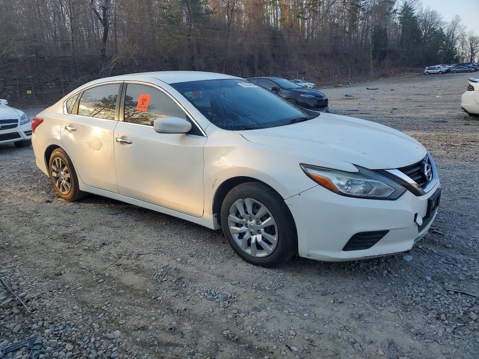Photo 4 from auction – 2018 NISSAN ALTIMA 2.5 with VIN 1N4AL3AP7JC192869