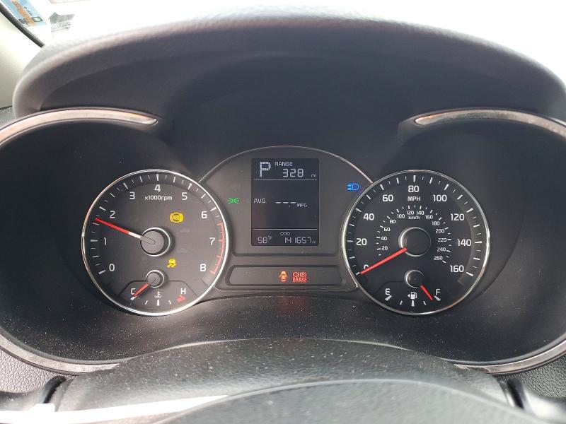 Photo 9 from auction – 2017 KIA FORTE LX with VIN 3KPFK4A70HE052447