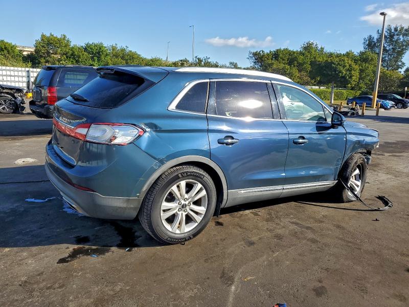 Photo 3 from auction – 2016 LINCOLN MKX PREMIE with VIN 2LMTJ6JR8GBL49796