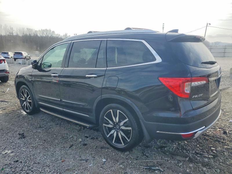 Photo 2 from auction – 2019 HONDA PILOT TOUR with VIN 5FNYF5H91KB004659