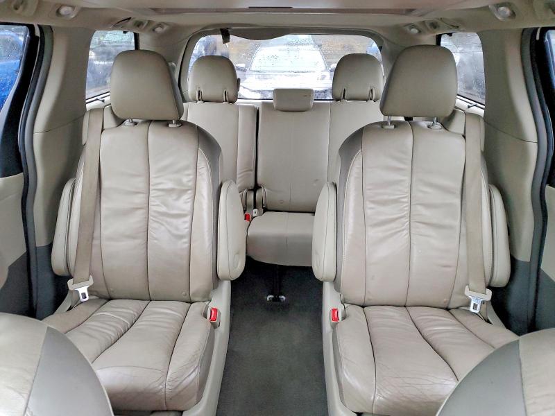 Photo 10 from auction – 2011 TOYOTA SIENNA XLE with VIN 5TDDK3DC7BS014981