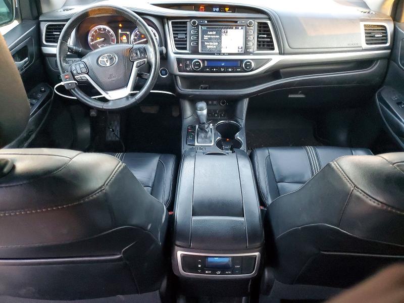 Photo 8 from auction – 2017 TOYOTA HIGHLANDER with VIN 5TDJZRFH5HS433480