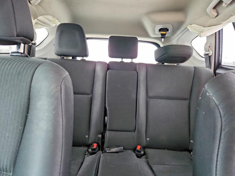 Photo 10 from auction – 2017 TOYOTA RAV4 LE with VIN 2T3BFREV9HW606274