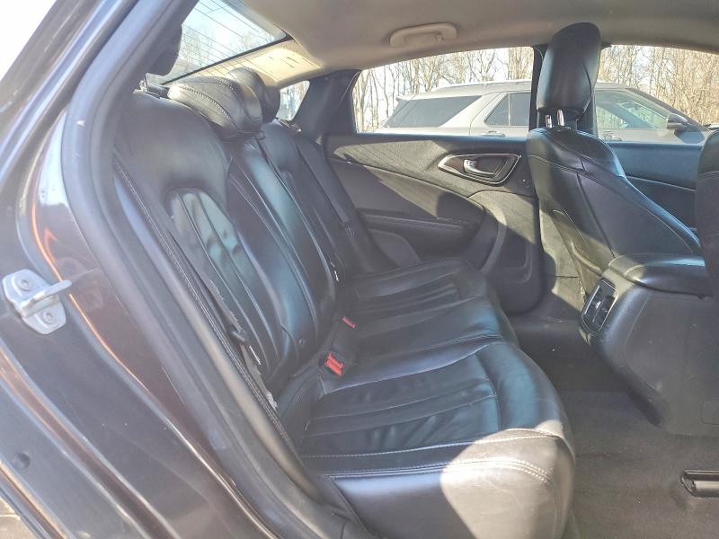 Photo 10 from auction – 2016 CHRYSLER 200 LIMITE with VIN 1C3CCCAB0GN179938