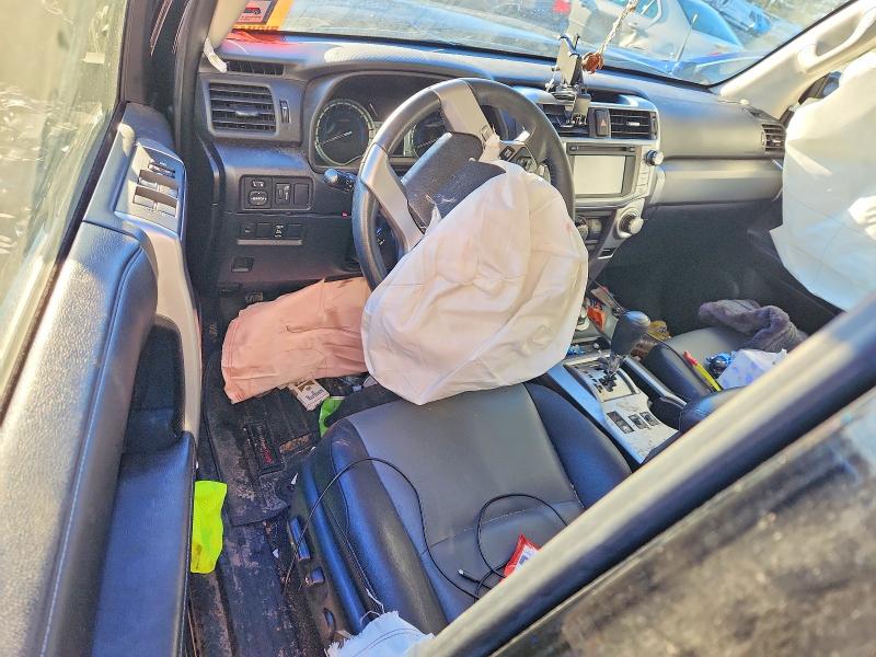 Photo 8 from auction – 2016 TOYOTA 4RUNNER with VIN JTEBU5JR8G5337564