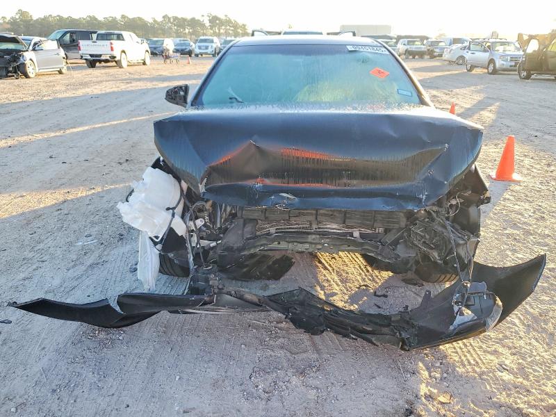 Photo 5 from auction – 2016 TOYOTA CAMRY with VIN 4T4BF1FK1GR557476