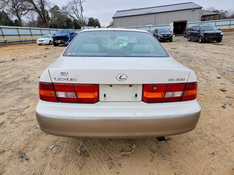 Photo 6 from auction – 1999 LEXUS ES 300 with VIN JT8BF28G9X0173495