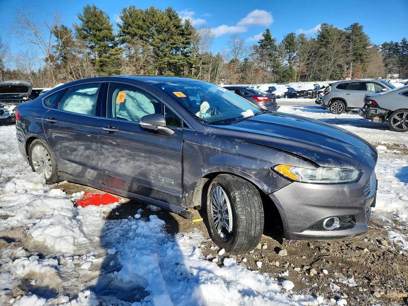 Photo 4 from auction – 2014 FORD FUSION with VIN 3FA6P0SU3ER145309