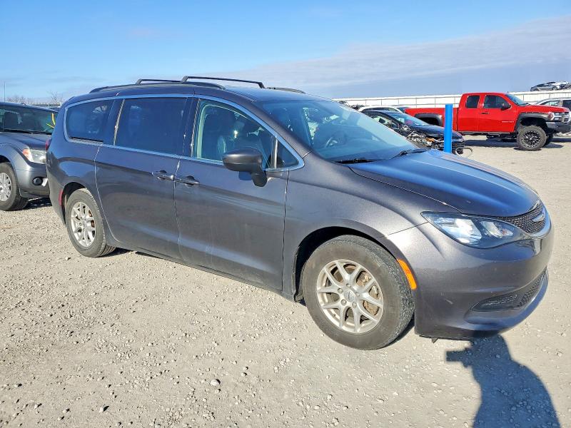 Photo 4 from auction – 2021 CHRYSLER VOYAGER with VIN 2C4RC1DG1MR516441