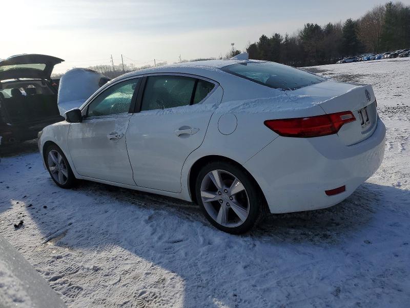 Photo 2 from auction – 2013 ACURA ILX 20 TEC with VIN 19VDE1F71DE013083