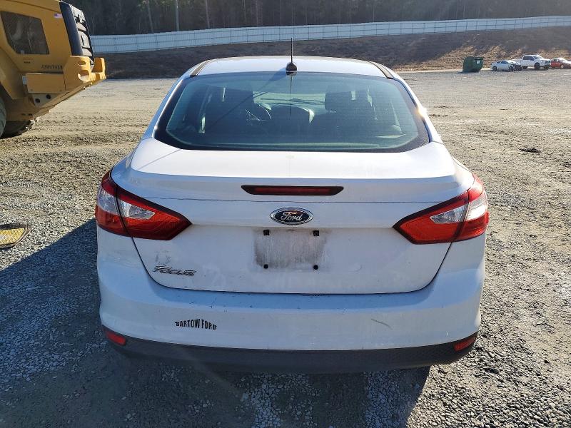 Photo 6 from auction – 2012 FORD FOCUS S with VIN 1FAHP3E27CL132028